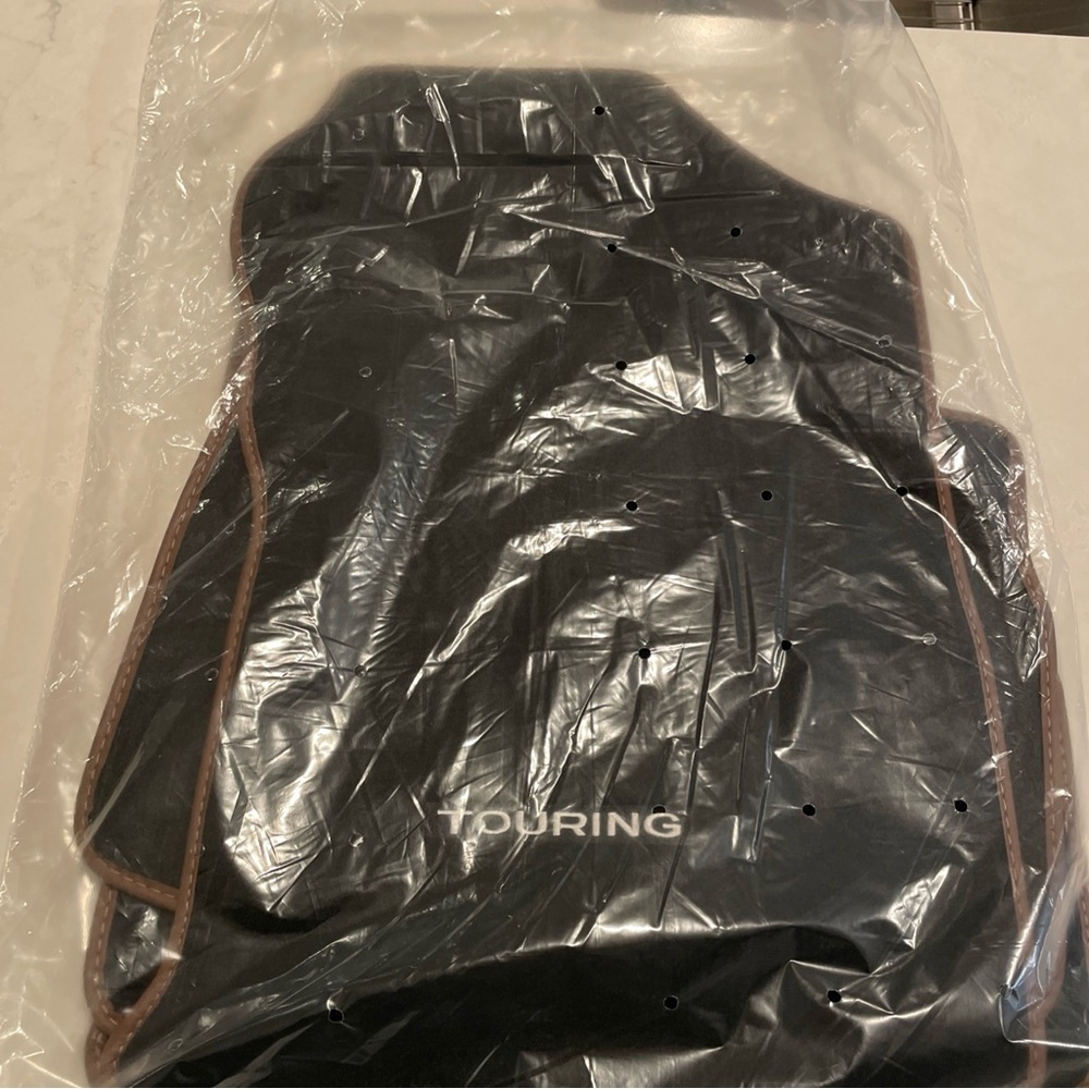 Subaru Outback - Black Touring floor mats set of four